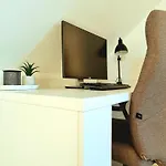 Apartmán Homestay-stylish, Zentral- Loft Apartment-parking