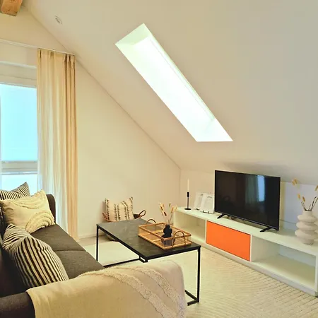 Apartmán Homestay-stylish, Zentral- Loft Apartment-parking Ingolstadt