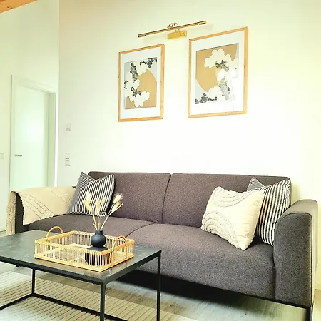 Apartmán Homestay-stylish, Zentral- Loft Apartment-parking Ingolstadt